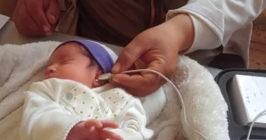 حقنة جينية جديدة تعيد الأمل وتمنح السمع في أسابيع