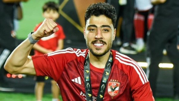 حقيقة مفاوضات الأهلي لاستعادة أكرم توفيق وموقفه مع الشمال القطري