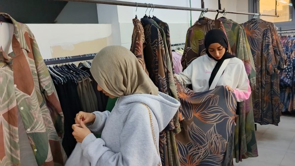 حلوان التكنولوجية الدولية تطلق برنامجاً تدريبياً لطلاب تكنولوجيا الملابس الجاهزة لربطهم بسوق العمل