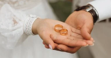 دراسة تكشف: الزواج عامل قوي لتقليل خطر الإصابة بالسرطان