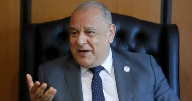 رئيس القابضة المعدنية يعلن خطة للتوسع في صناعة السبائك الحديدية بالشراكة مع القطاع الخاص