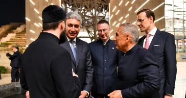 رئيس جمهورية تتارستان يزور المتحف المصري الكبير ويشيد بتجربة العرض المتحفي المتطورة