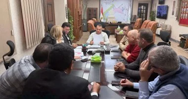 رئيس جهاز مدينة 6 أكتوبر يبحث مع ملاك بيت الوطن خطة تطوير الخدمات وحل الإشكاليات القائمة