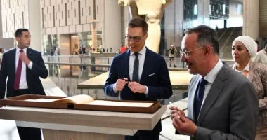 رئيس فنلندا يتفقد المتحف المصري الكبير ومنطقة الأهرامات ويشيد بعظمة الحضارة المصرية القديمة