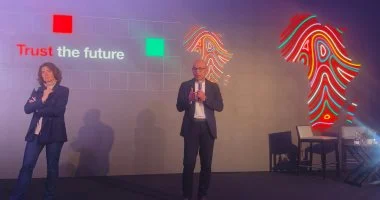 رئيسة أورنج العالمية تعلن استراتيجية جديدة لمواجهة التحديات الجيوسياسية بخدمات اتصال مستدامة