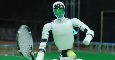 روبوت صيني يتعلم التنس ببراعة في 5 ساعات ويثير إعجاب العالم