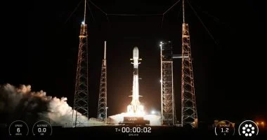 سبيس إكس تطلق قمر GPS III المتطور لتعزيز دقة تحديد المواقع عالميًا