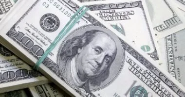 سعر الدولار يواصل التراجع أمام الجنيه بالبنوك المصرية خلال منتصف تعاملات اليوم الثلاثاء