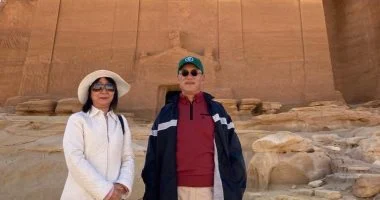 سفير اليابان بالقاهرة يوجه رسالة حب لزوجته بمناسبة مرور 40 عاماً على علاقتهما منبعثة من مصر