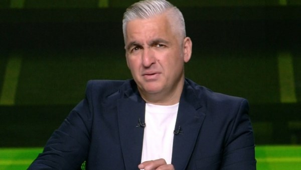 سيف زاهر يكشف الحالة النفسية للاعبي الأهلي ويشيد بتعامل وليد صلاح الدين قبل مواجهة بيراميدز