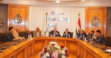 شعبة المستلزمات الطبية تطلب لقاء عاجلا مع المالية والشراء الموحد لصرف مستحقات الموردين