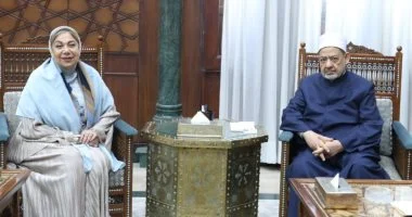 شيخ الأزهر يحذر من فوضى التعليم ويؤكد لا يجوز أن تطغى الكرة على القراءة وطلب العلم