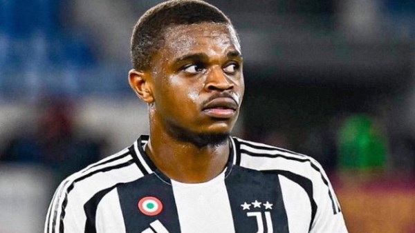 صراع إنجليزي بين مانشستر يونايتد وليفربول للتعاقد مع مدافع يوفنتوس بيير كالولو في ميركاتو الصيف