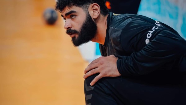 طبيب الأهلي يعلن تفاصيل إصابة عبد الرحمن حميد ومدة غيابه عن الملاعب