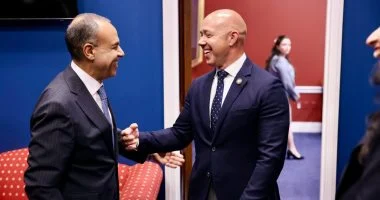 عبد العاطي يبحث قضايا المنطقة وتعزيز الشراكة الاستراتيجية بمجلس النواب الأمريكي في واشنطن