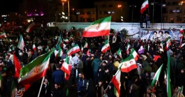 غموض يحيط بمصير 1441 سفينة عالقة في مضيق هرمز بعد إعلان وقف إطلاق النار