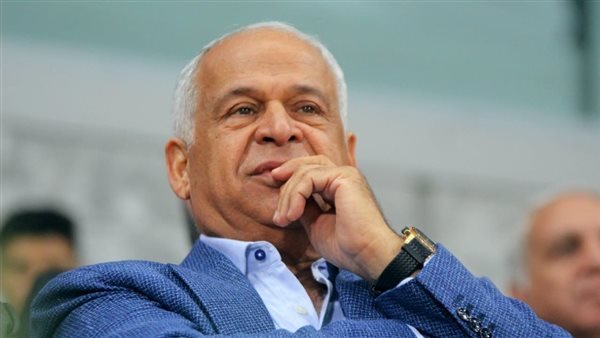 فرج عامر يطالب الأهلي بالتركيز على مباريات الحسم بالدوري والابتعاد عن ملف الصفقات والمدربين الأجانب