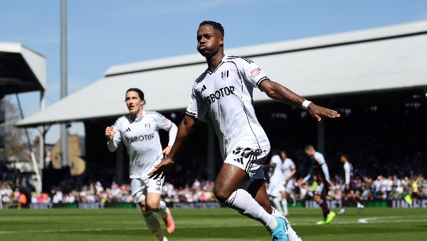 فولهام يسقط أستون فيلا بهدف سيسيجنون ويقتحم المربع الذهبي في الدوري الإنجليزي