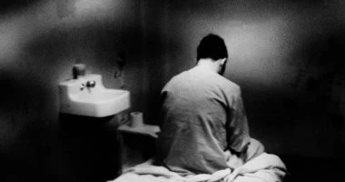 قانون رعاية المريض النفسي يحدد حالات وضوابط الدخول الإلزامي للمنشآت الطبية للعلاج