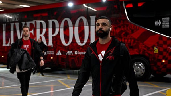 <p><strong>قرار غير تقليدي لسلوت: ليفربول يستعد لمواجهة سان جيرمان برحلة بالحافلة إلى باريس</strong></p>