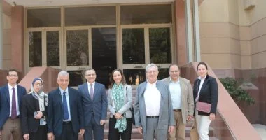 قصر العيني يبحث مع وفد فرنسي سبل تعزيز التعاون العلمي والأبحاث الطبية المشتركة