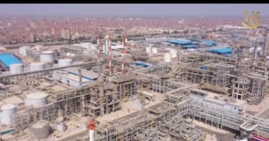 مجمع أسيوط لإنتاج السولار يوفر الاكتفاء الذاتي للصعيد ويخفض فاتورة استيراد الوقود بمواصفات أوروبية