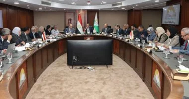 محافظ الجيزة يعلن دراسة مقترحين لتطوير شارع العريش وتقنين أوضاع الباعة الجائلين جذريا