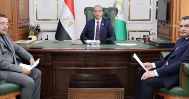 محافظ الجيزة يعلن زراعة 29 ألف فدان قمح وتجهيز 8 مواقع تخزينية للموسم الجديد