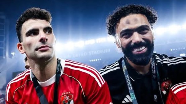 <p><strong>محمد عمارة: حسين الشحات جوهرة الأجنحة المصرية وأفضل من زيزو</strong></p>