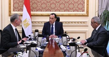 مدبولي يوجه بتأمين إمدادات الوقود لقطاع الكهرباء واستكمال استعدادات مواجهة استهلاك الصيف من الغاز الطبيعي