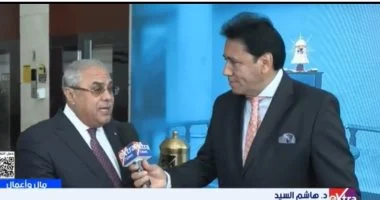 مساعد رئيس الوزراء يعلن استهداف طرح 20 شركة حكومية بالبورصة لتعزيز الاستثمار وطنيا محليا وقطعيا