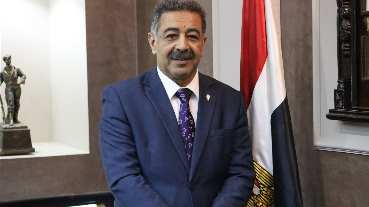 مسيرة حافلة لمجدي أبو فريخة رئيس اتحاد السلة السابق بعد وفاته بأزمة قلبية مفاجئة