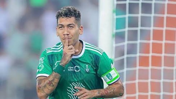 مصدر بالأهلي يكشف حقيقة التفاوض مع البرازيلي روبرتو فيرمينو لضمه في الانتقالات المقبلة