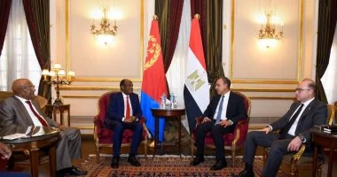 مصر وإريتريا تبحثان تعزيز الشراكة الاستثمارية والتبادل التجاري وتدشين مشروعات تنموية مشتركة