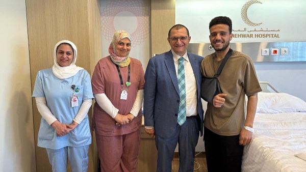 مصطفى فتحي لاعب نادي بيراميدز يجري جراحة ناجحة في عظمة الترقوة عقب إصابته بالودية