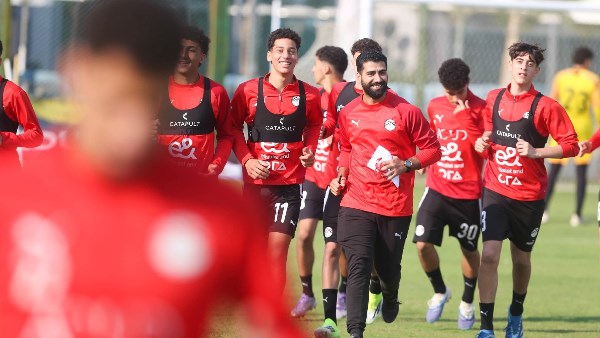 منتخب الناشئين يواصل استعداداته لبطولة كأس الأمم الأفريقية بمشاركة الحضري ووائل رياض