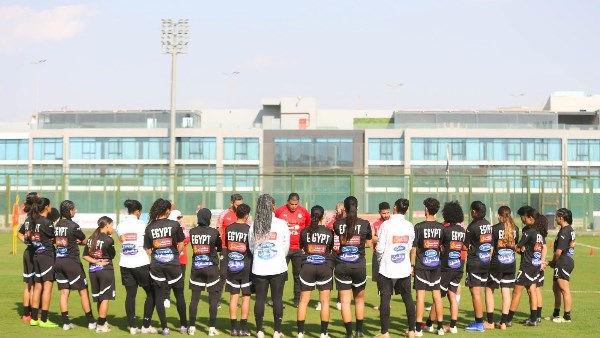 منتخب مصر للكرة النسائية ينهي مرانه الأخير قبل السفر للسعودية لخوض وديتين في أبها