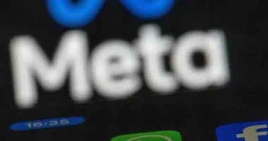 ميتا تبدأ تسريح 8 آلاف موظف في مايو بخطة إعادة هيكلة شاملة