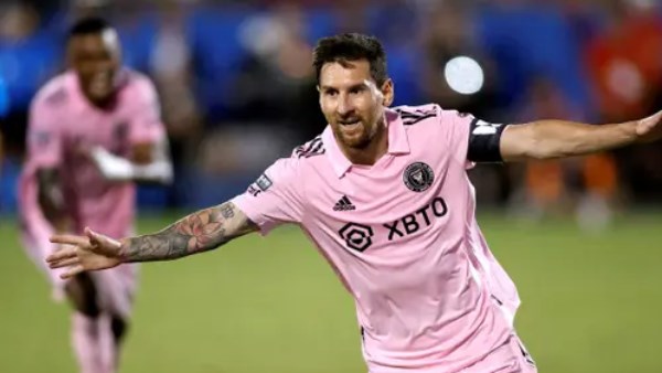 ميسي يحصد جائزة لاعب الأسبوع في الدوري الأمريكي ويقترب من رقم لاندون دونوفان التاريخي