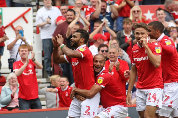 نوتينجهام فورست ينهي الشوط الأول متقدما على بورتو بإياب ربع نهائي الدوري الأوروبي