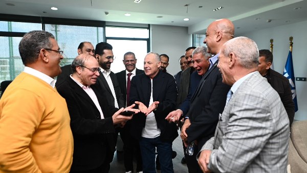 هاني أبو ريدة يفتح الأبواب لدعم الأندية الشعبية ويستمع لتحدياتها في اجتماع حماسي