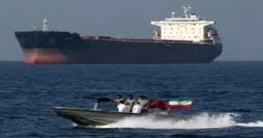 واشنطن تستعد لمصادرة ناقلات نفط ودهم سفن مرتبطة بإيران في المياه الدولية بالمنطقة