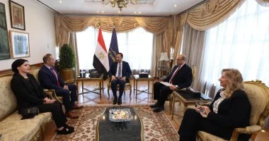 وزارة الاتصالات وإنتل تبحثان تعزيز التعاون في مجالات الذكاء الاصطناعي وبناء القدرات الرقمية