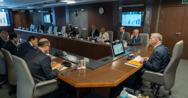 وزارة البترول تعلن زيادة إنتاج الميثانول إلى 1.1 مليون طن لتلبية احتياجات السوق والتصدير