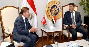 وزارة الصناعة تكثف جهودها لنقل التكنولوجيات الحديثة وتوطينها بالتعاون مع الاستثمارات السويسرية في مصر