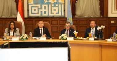 وزراء التنمية المحلية والتخطيط ومحافظ القاهرة يطلقون المرحلة الرابعة للمبادرة الوطنية للمشروعات الخضراء الذكية