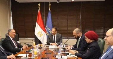 وزير الاتصالات يؤكد العمل على تهيئة بيئة استثمارية جاذبة لتحفيز المستثمرين في مصر