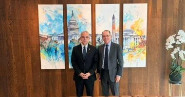 وزير الاستثمار يبحث مع قيادات فيزا العالمية في واشنطن خطة زيادة استثماراتهم بمصر