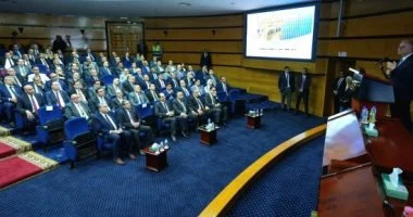 وزير البترول يؤكد توفير بيئة جاذبة للاستثمار لزيادة إنتاج النفط والغاز في مصر