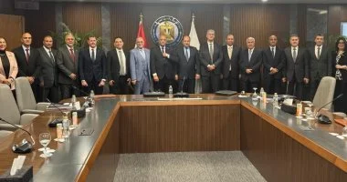 وزير البترول يوجه بتأهيل الكوادر البشرية لتعزيز توسع شركة إيبروم محليا ودوليا